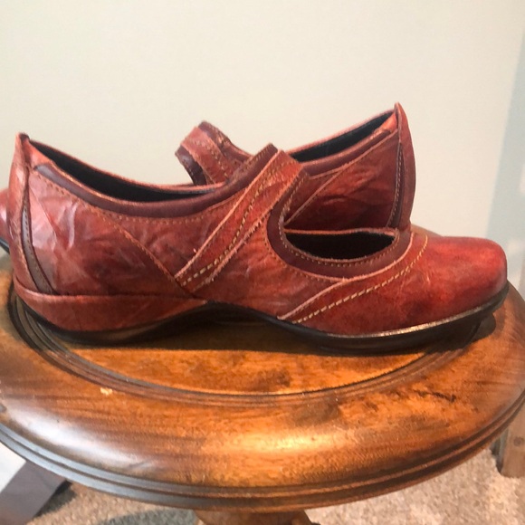 Aetrex Brown Leather Flats Topstitching EUC - Picture 7 of 16